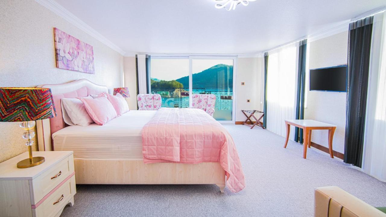 Dolphin Boutique Hotel & Restaurant Karacaoren  ภายนอก รูปภาพ