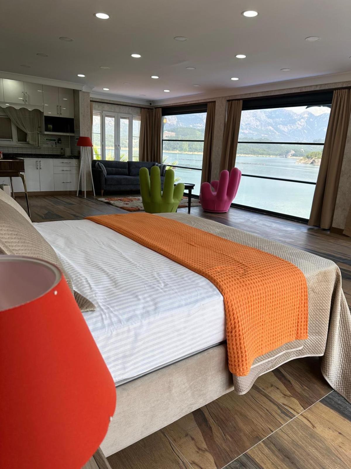 Dolphin Boutique Hotel & Restaurant Karacaoren  ภายนอก รูปภาพ